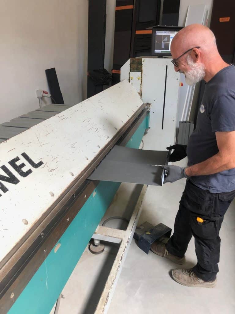 atelier de façonnage métal à Nantes Orvault
