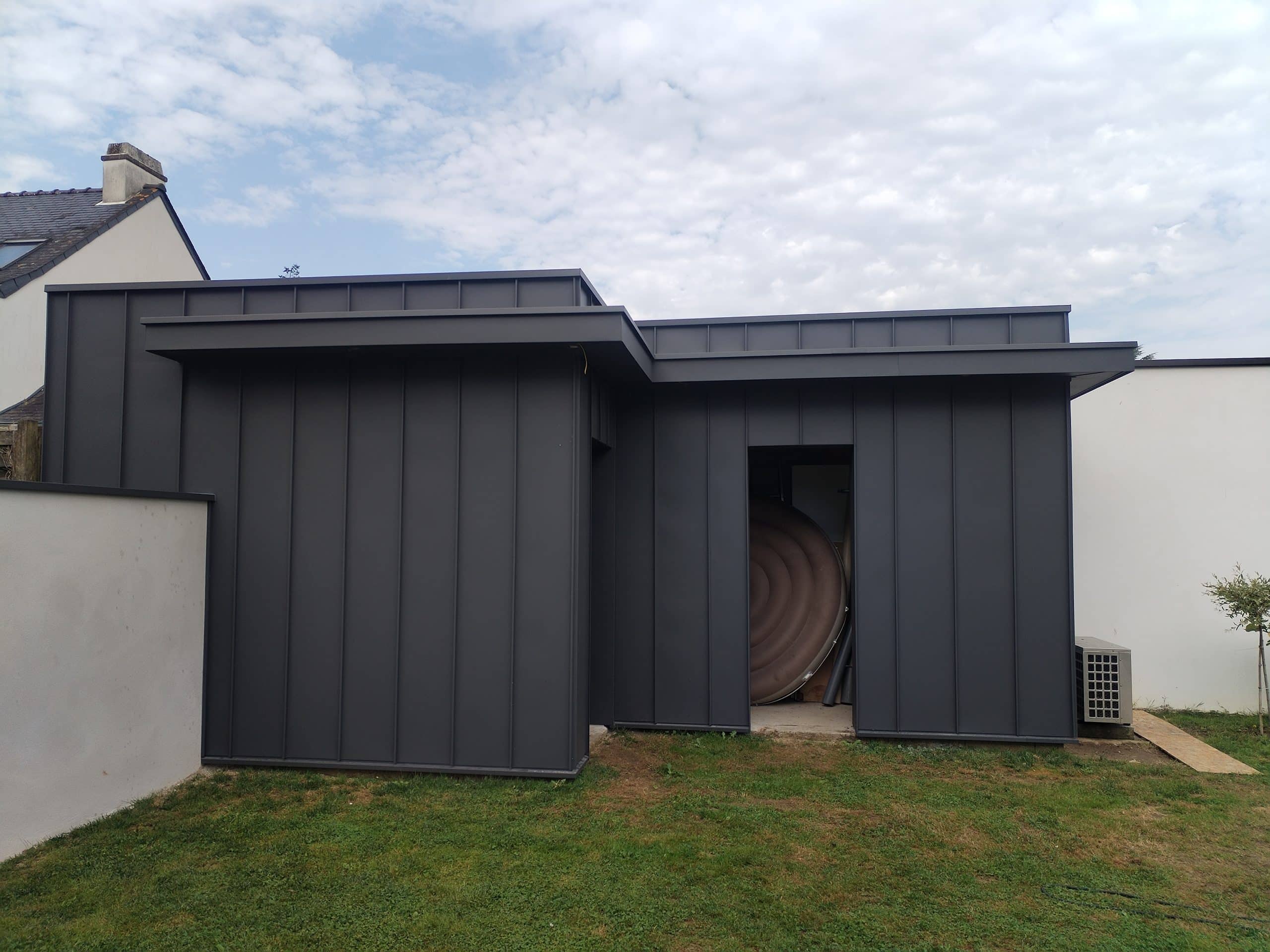 Bardage en Zinc réalisé en région nantaise couleur antracite